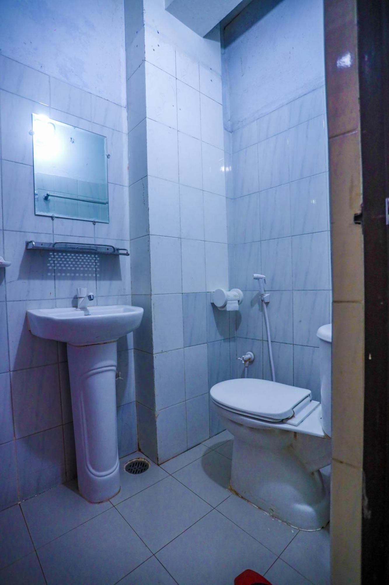 Hotel Victoria Inn Дакка Экстерьер фото